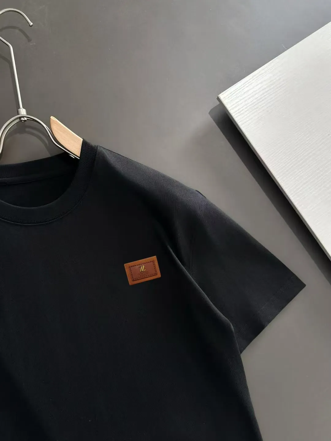 ， Same Style T ！ DG Logo ！ ！ Breathable ， 。Premium ， ！ Same Style！ ：Black White Size：S-xx L